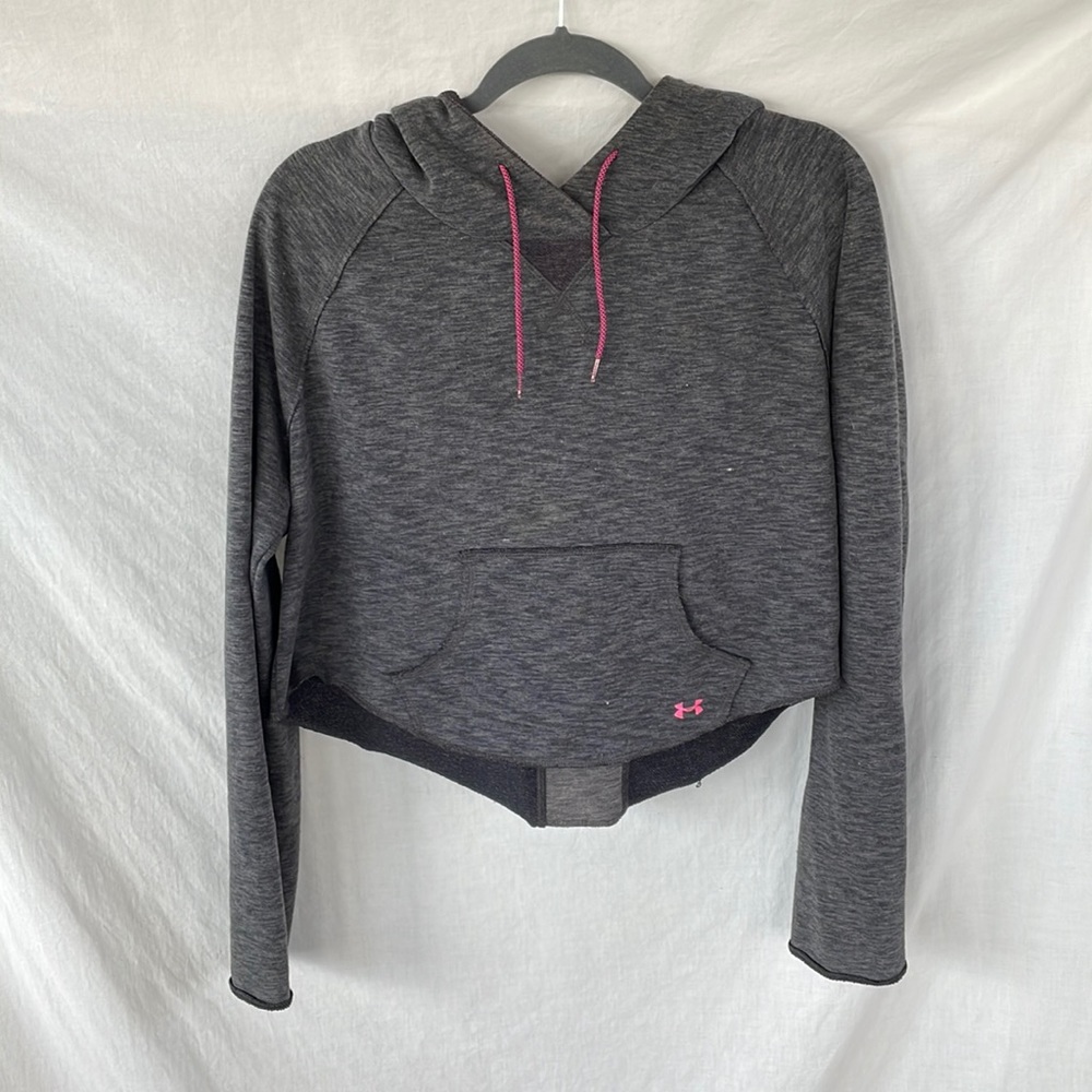 Under Armor Cropped Sweatshirt Size L